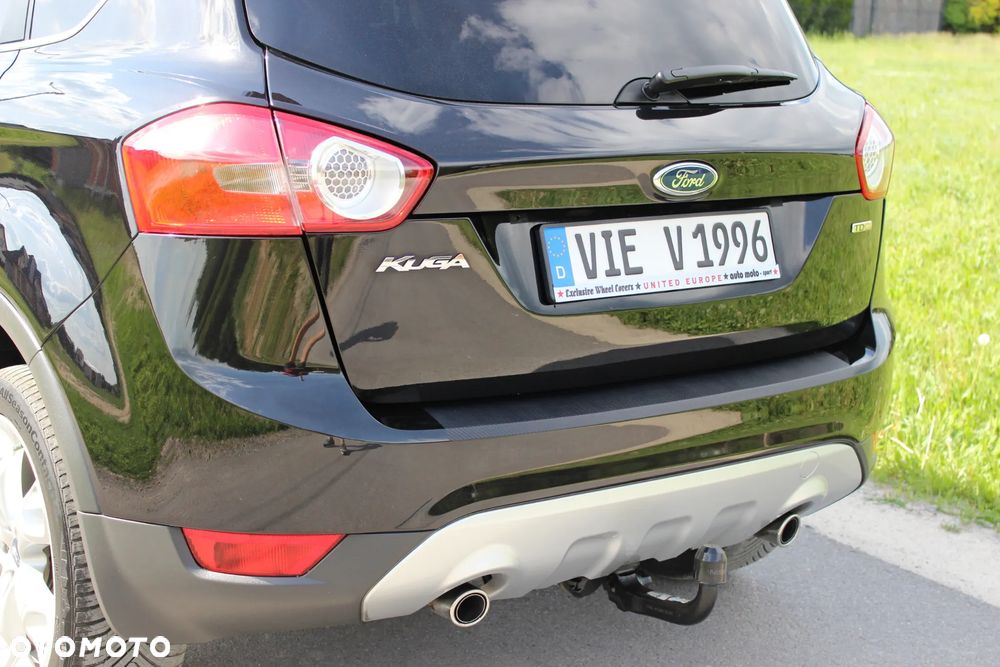 Ford Kuga 2.0 TDCi 2x4 Titanium - 14