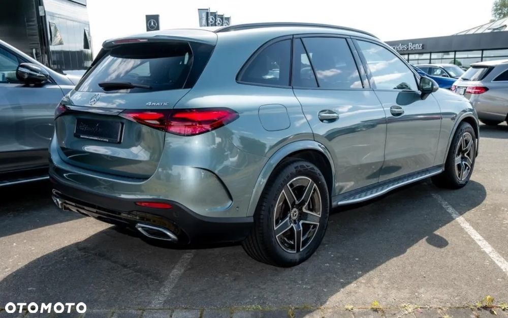 Mercedes-Benz GLC 300 d 4Matic 9G-TRONIC AMG Line Advanced - 3
