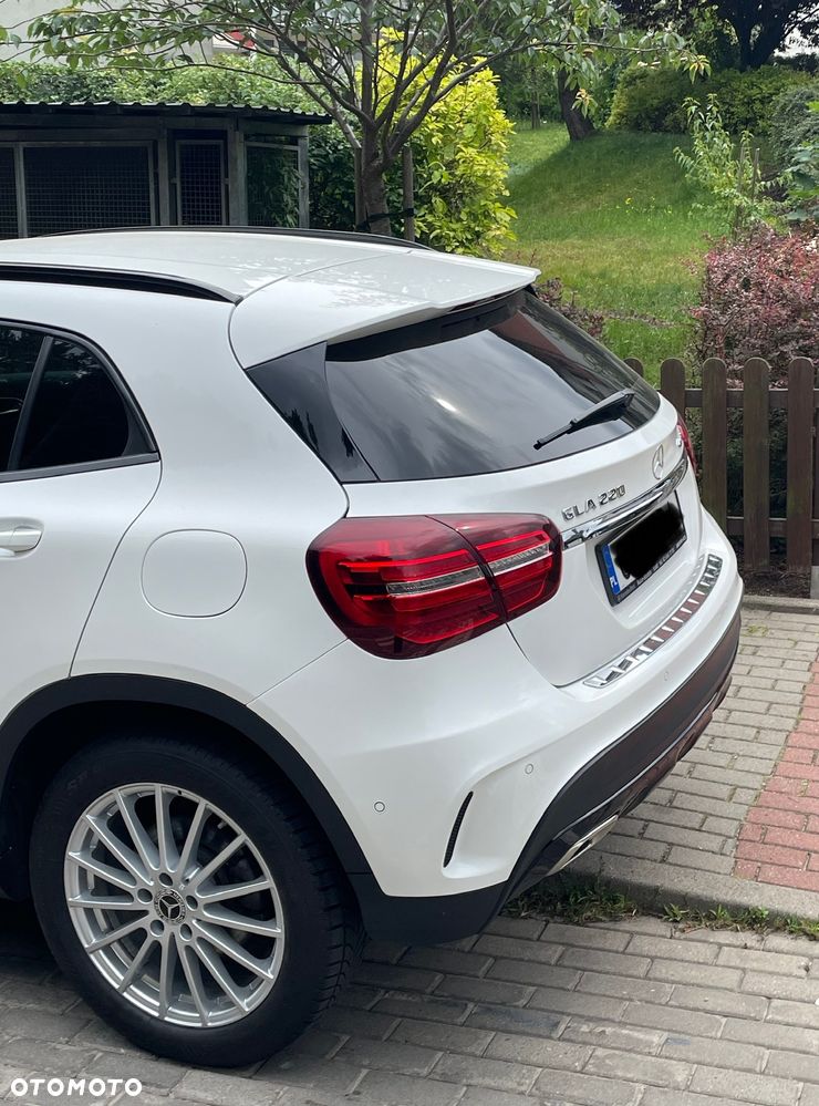 Mercedes-Benz GLA 220 4-Matic - 7