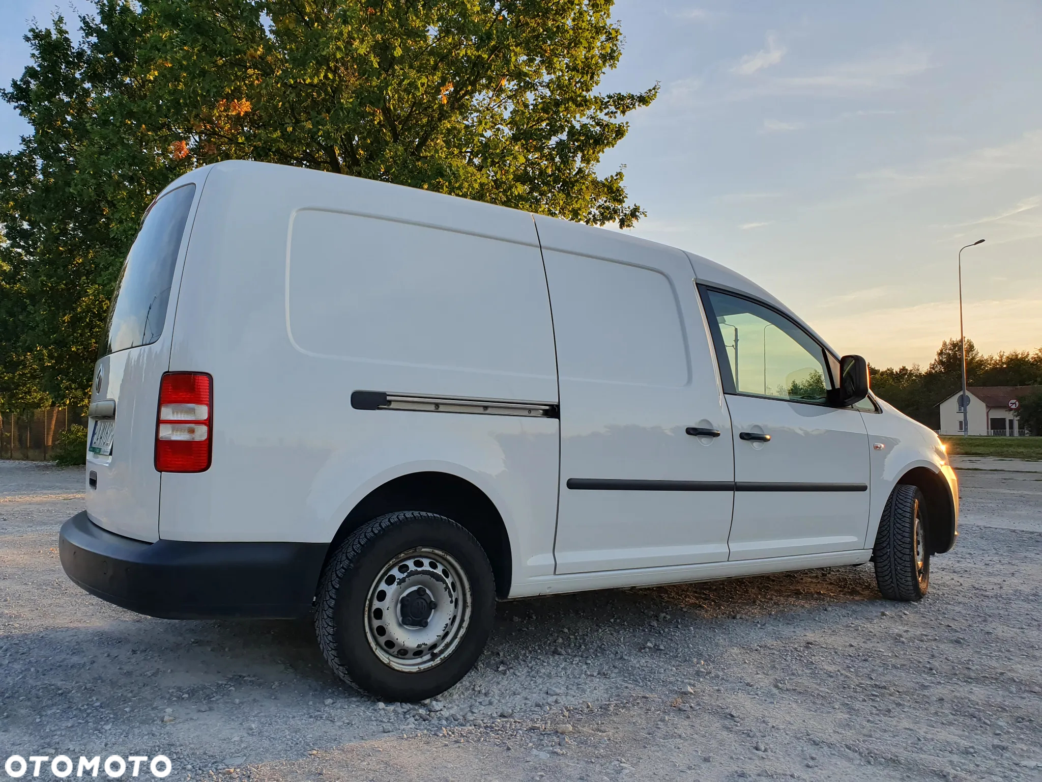 Volkswagen Caddy - 9