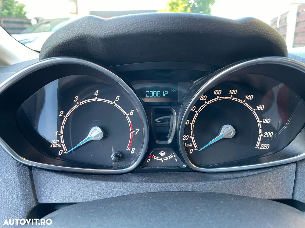 Ford Fiesta 1.0 EcoBoost Titanium - 19
