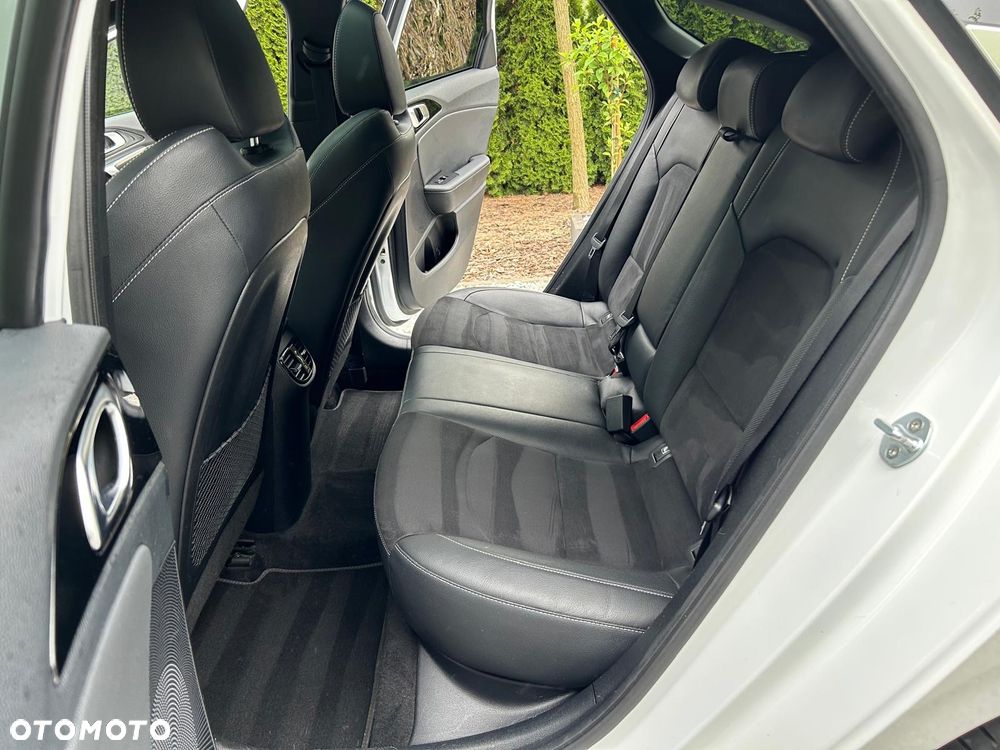 Kia ProCeed 1.6 CRDi 128 Spirit - 34