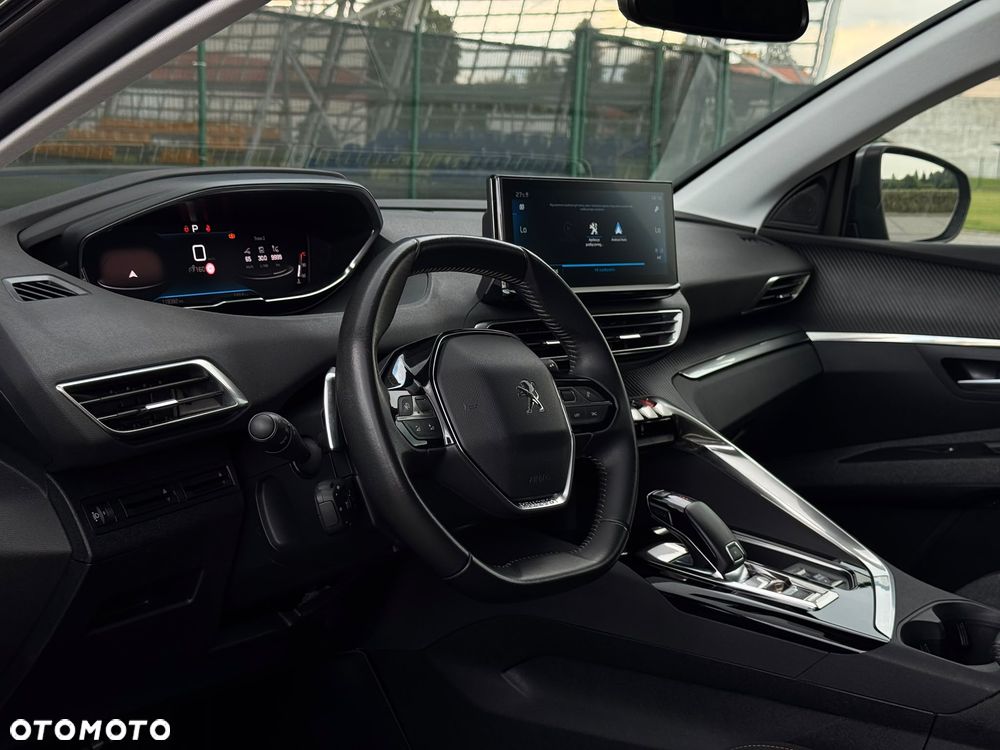 Peugeot 5008 PureTech 130 EAT8 Stop & Start Roadtrip - 25