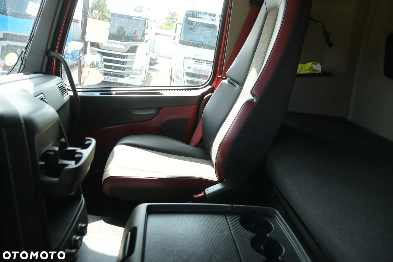 Volvo FMX 450 - 26