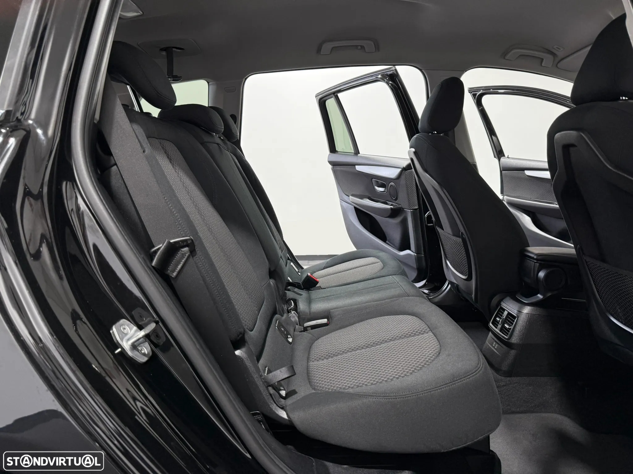 BMW 225xe Active Tourer Advantage - 42