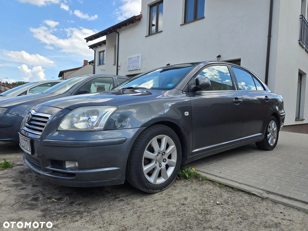 Toyota Avensis 2.2 D-4D Sol - 1