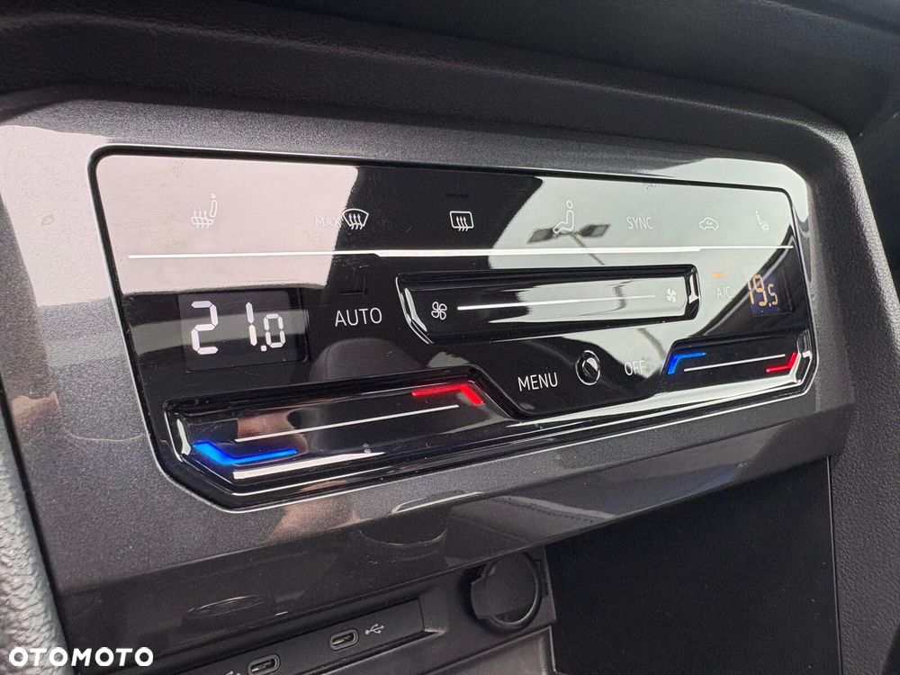 Volkswagen Tiguan - 28