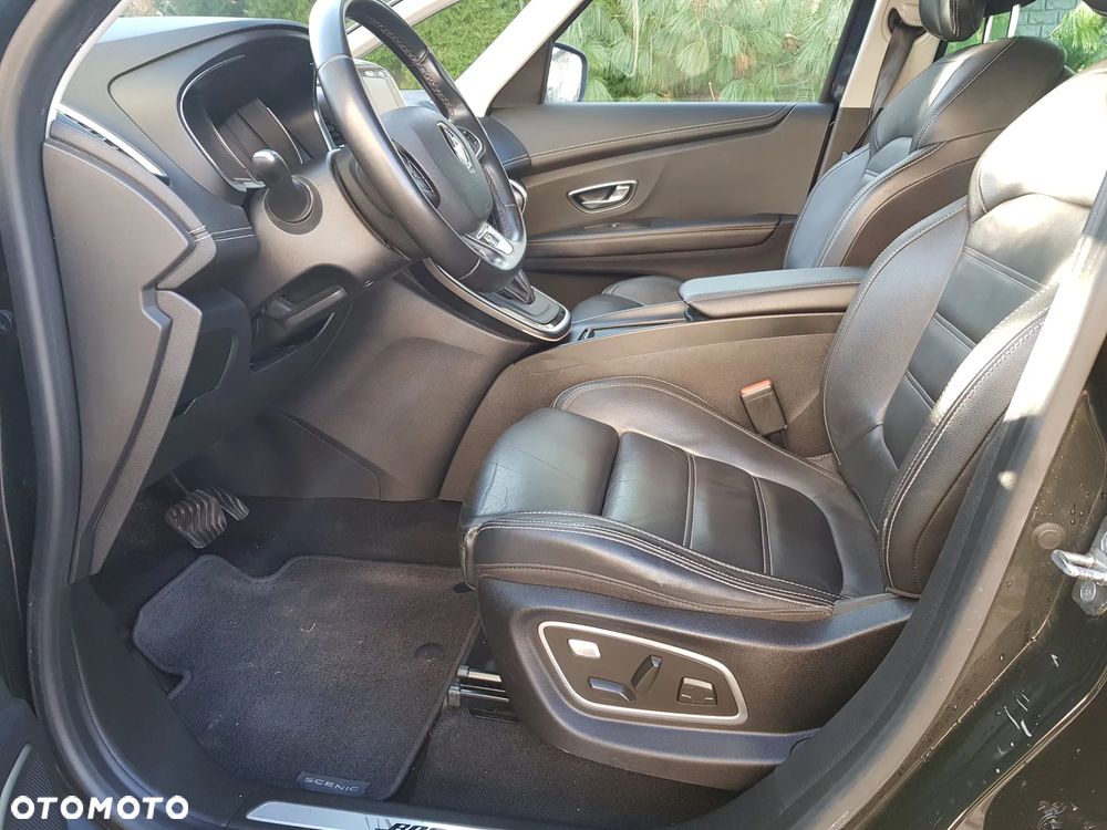 Renault Grand Scenic - 9