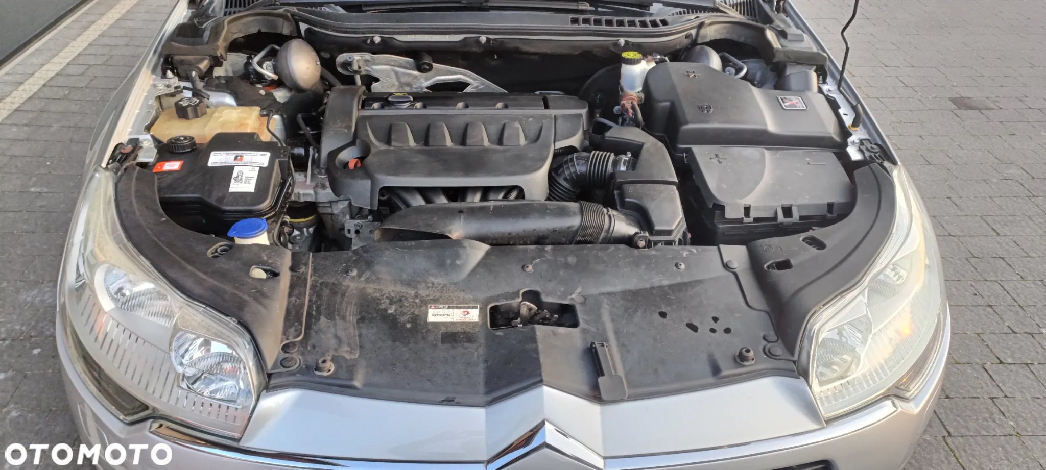 Citroën C5 2.0 16V Confort - 16