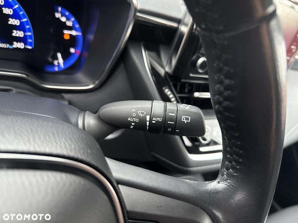 Toyota Corolla 1.8 Hybrid Comfort - 23