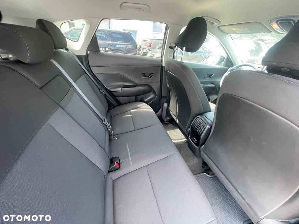 Hyundai Kona - 13