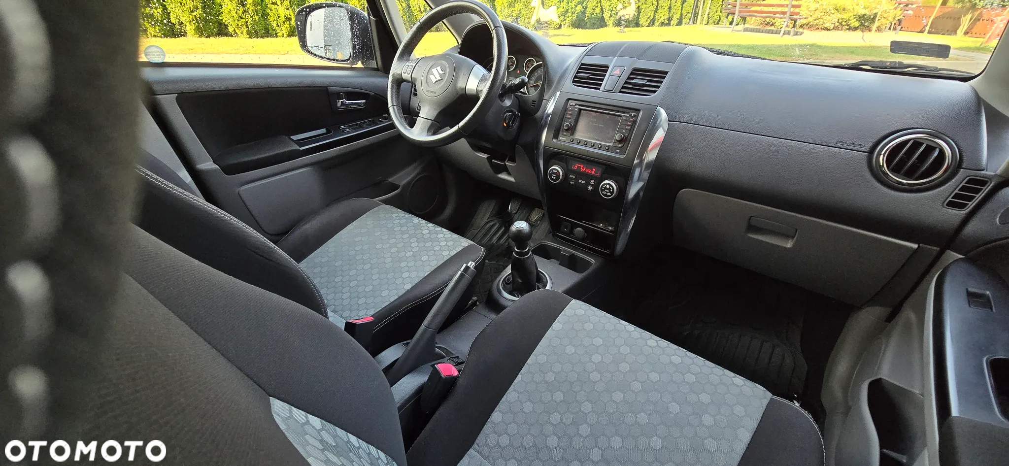 Suzuki SX4 1.6 Comfort 4WD - 25