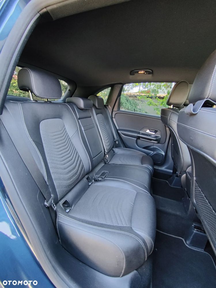Mercedes-Benz Klasa B 180 d 7G-DCT Style - 12