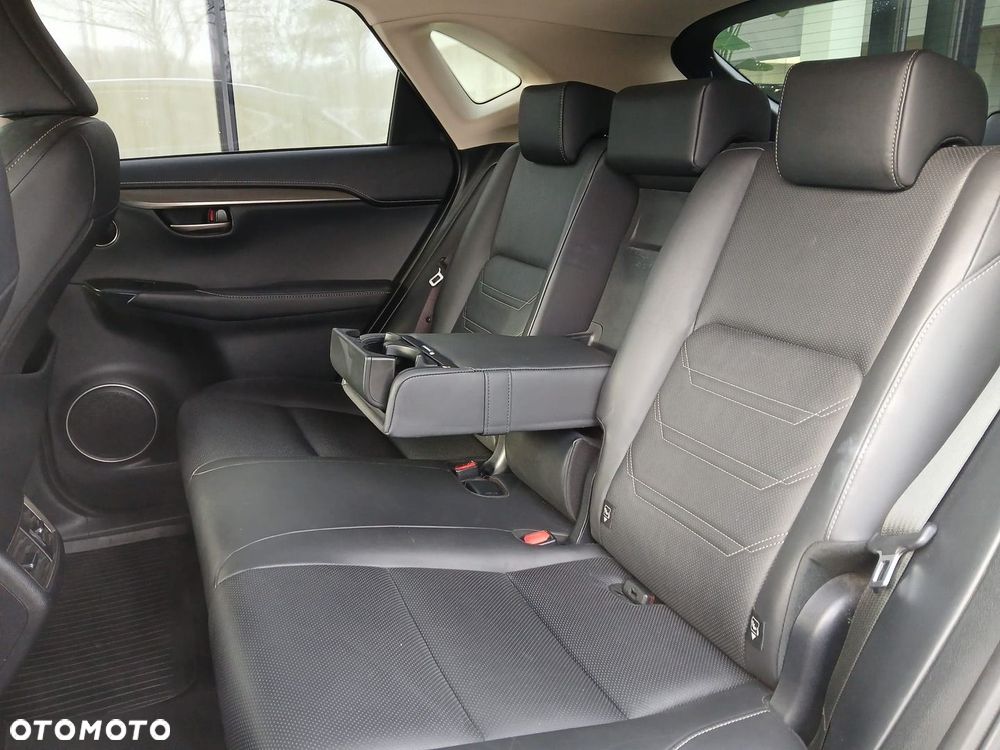 Lexus NX 200t Comfort AWD - 7