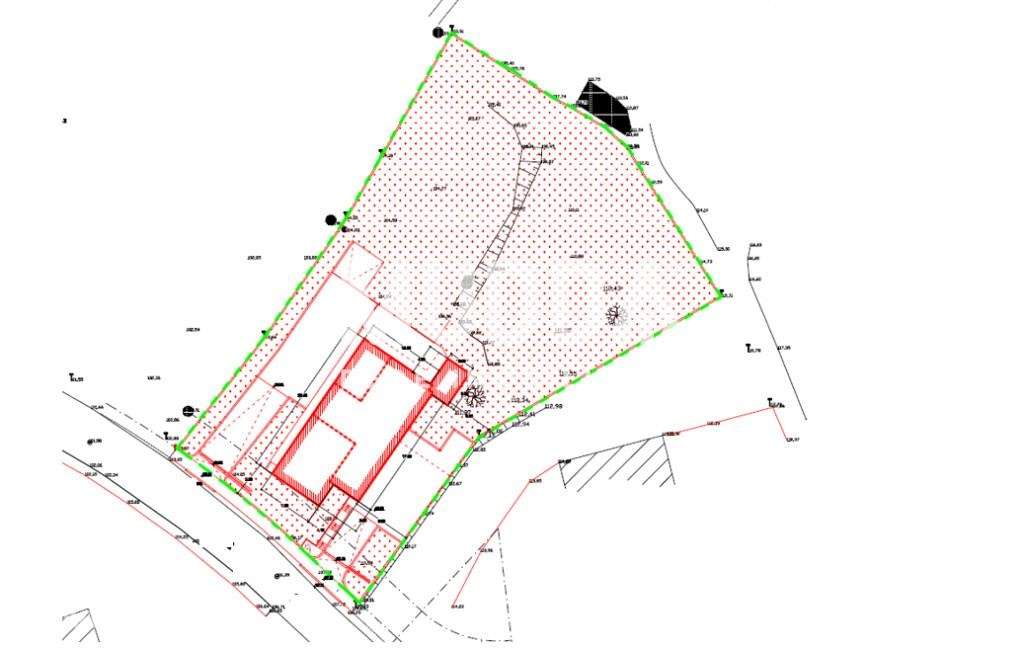 Terreno com projeto aprovado para moradia T3 - Grande imagem: 2/4