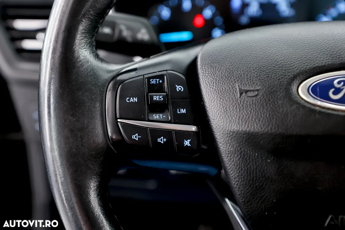Ford Focus 1.5 EcoBlue Start-Stopp-System COOL&CONNECT - 20