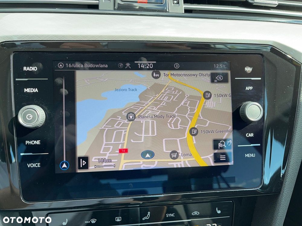 Volkswagen Passat - 31