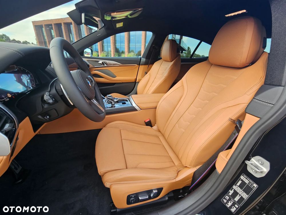 BMW Seria 8 840i xDrive - 10