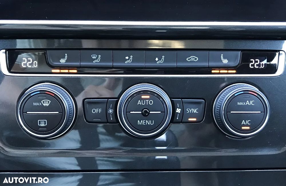 Volkswagen Golf - 27