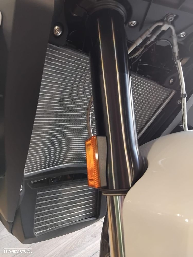 BMW M 1000 XR M - 36