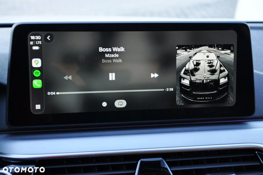 BMW Seria 5 520d xDrive - 27