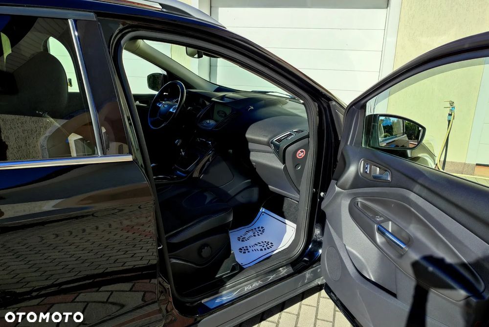 Ford Kuga 1.5 EcoBoost 2x4 Individual - 16