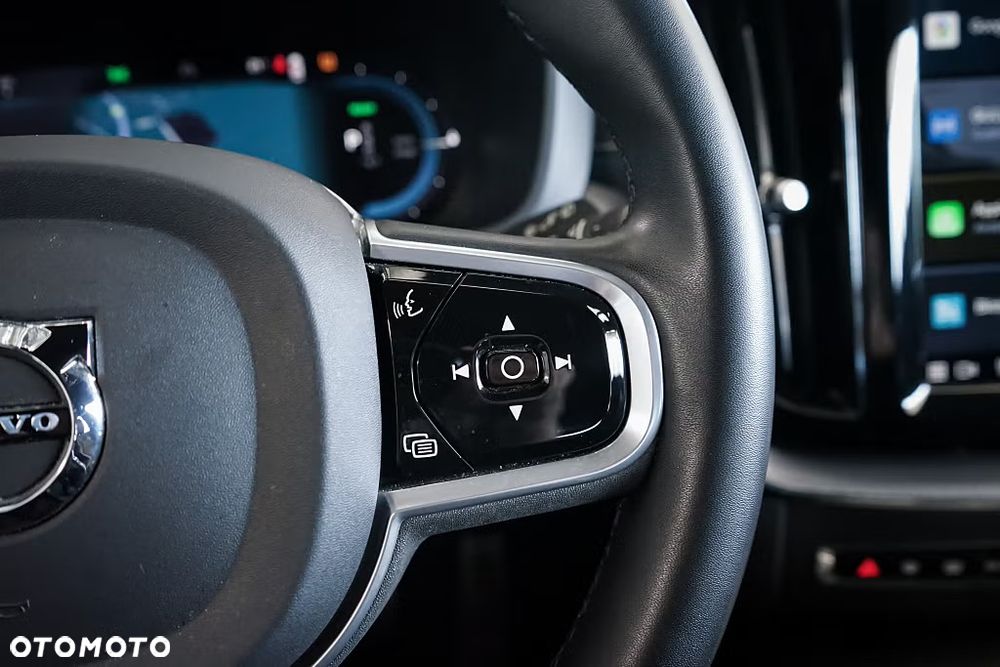 Volvo XC 60 T8 AWD Recharge Geartronic RDesign - 18