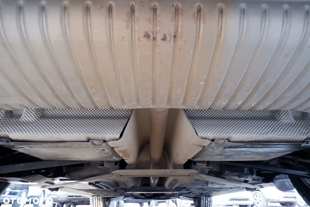 BMW Seria 2 216d Advantage - 38