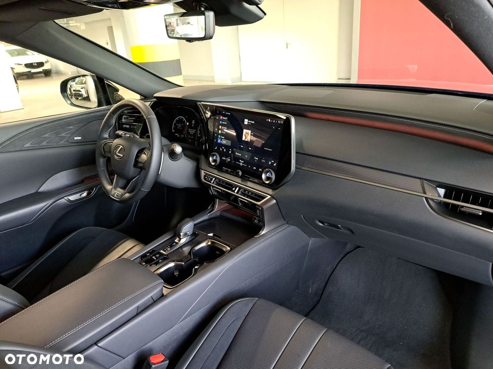 Lexus RX - 18