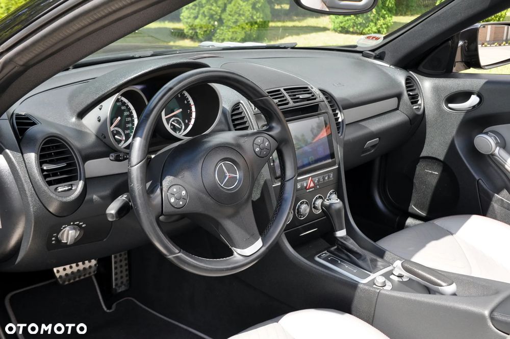 Mercedes-Benz SLK - 24