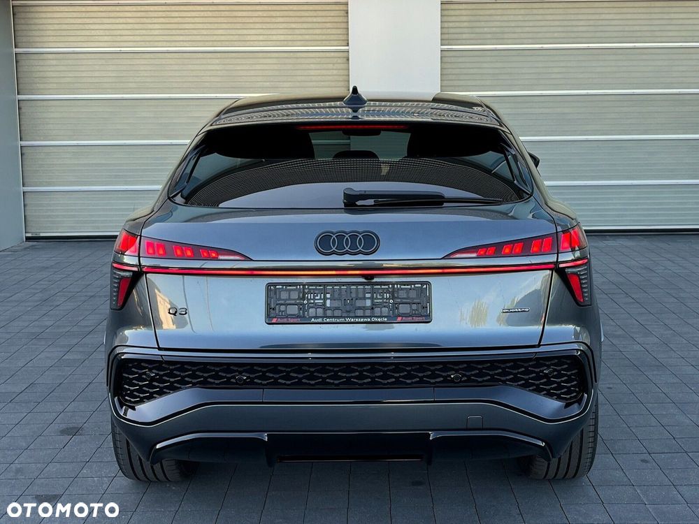 Audi Q3 Sportback - 14