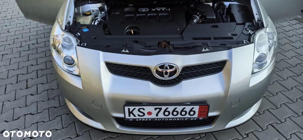 Toyota Auris 1.6 Dynamic MS - 26