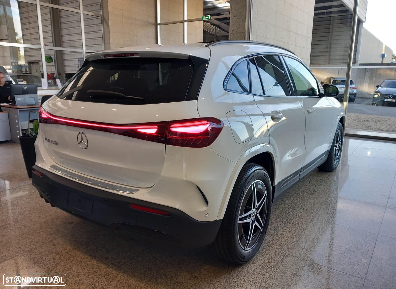 Mercedes-Benz EQA 250+ AMG Line - 4