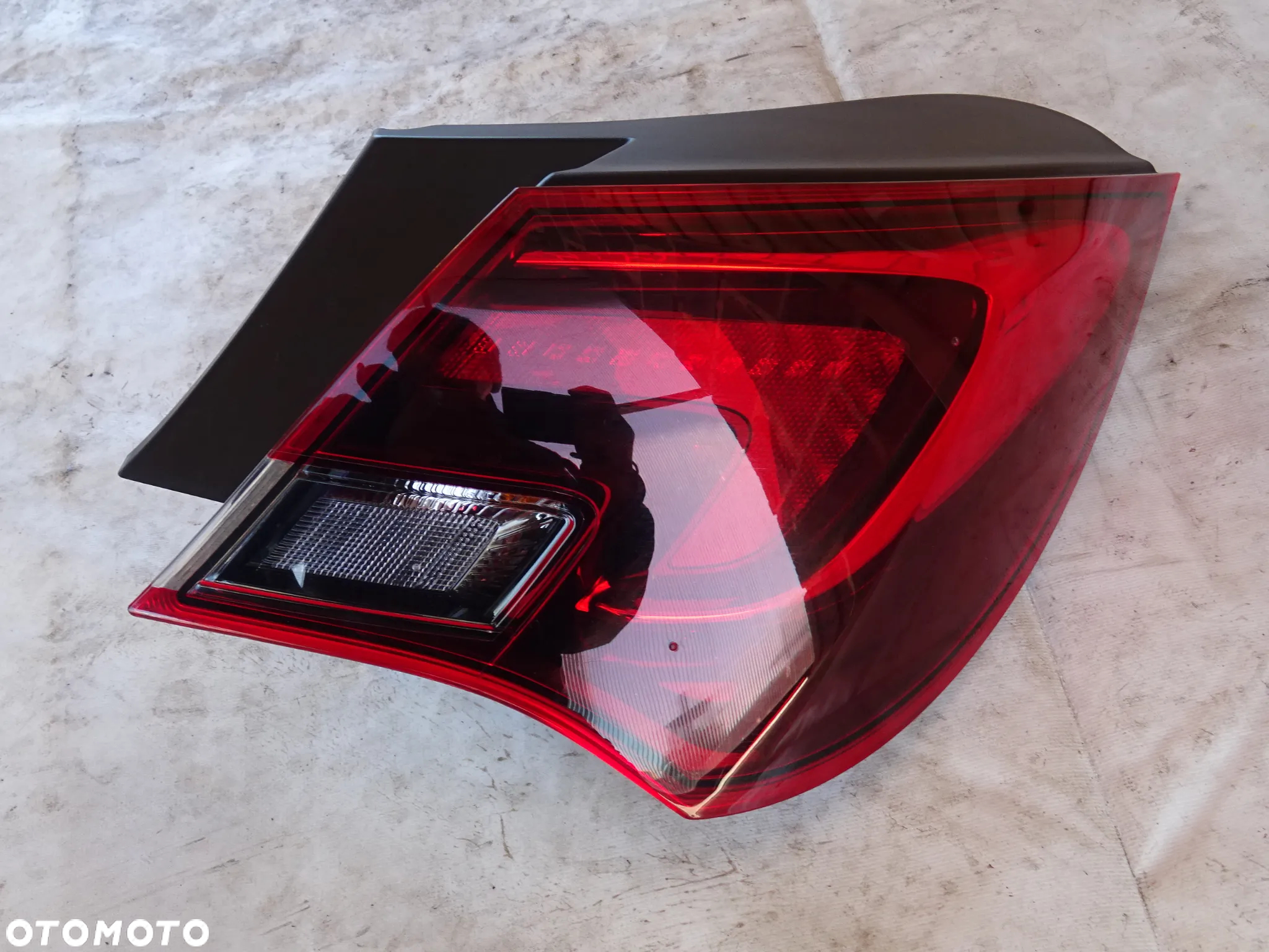 LAMPY TYŁ LAMPA TYLNA PRAWA LEWA W KLAPĘ BŁOTNIK OPEL ASTRA J OPC GTC COUPE LED - 15