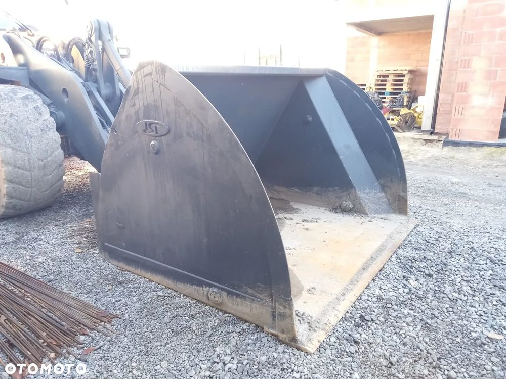 Łycha do ładowarki wysokiego załadunku Volvo do zrąbki, drewna, śmieci fadroma Volvo L220 L180 L150 L120 - 1