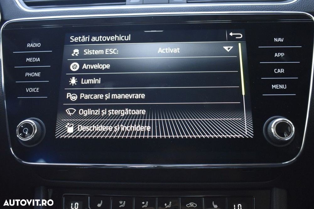 SKODA Superb 2023 — imagine 30
