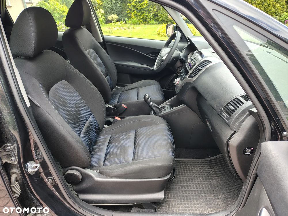Hyundai ix20 - 10