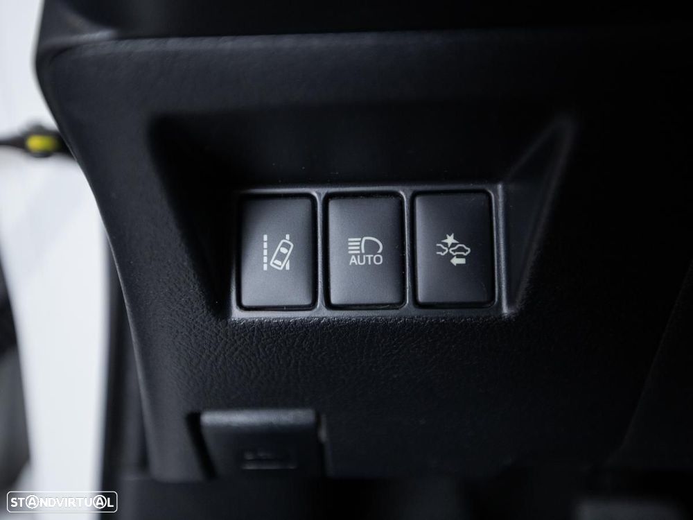 Toyota Yaris bizz 1.4 D-4D C/IVA - 12