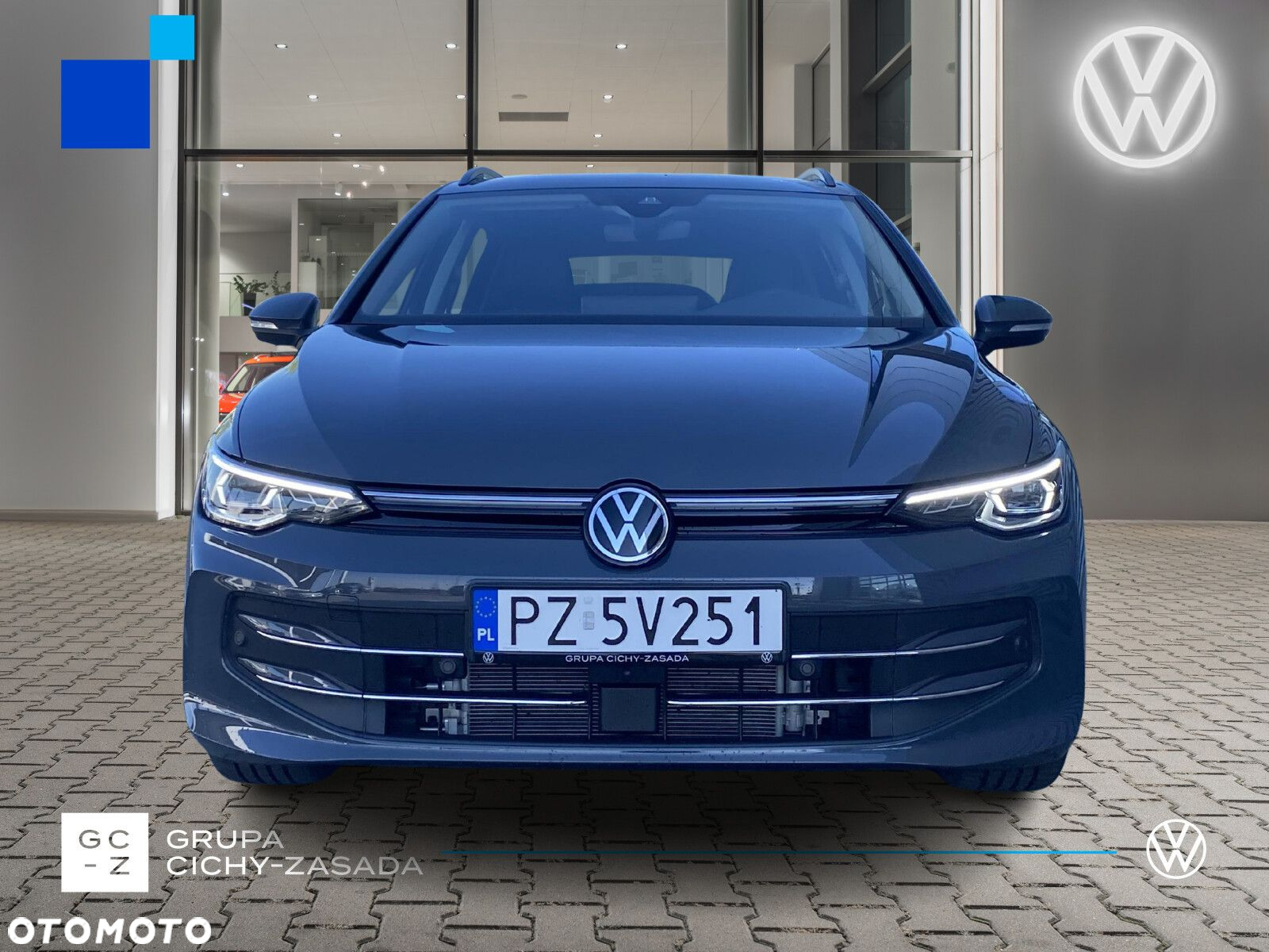 Volkswagen Golf - 8