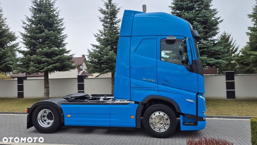 Volvo VOLVO///FH///500///2023/// GLOBETROTTER///XXL///JEDYNE  212 TYŚ KM///KLIMATYZACJA POSTOJOWA///HYDRAULIKA/// ALUFELGI///ZABUDOWY  MIĘDZYOSIOWE///KAMERA/// FULL LED///VIRTUAL COCPIT/// PERFEKCYJNY STAN - 3