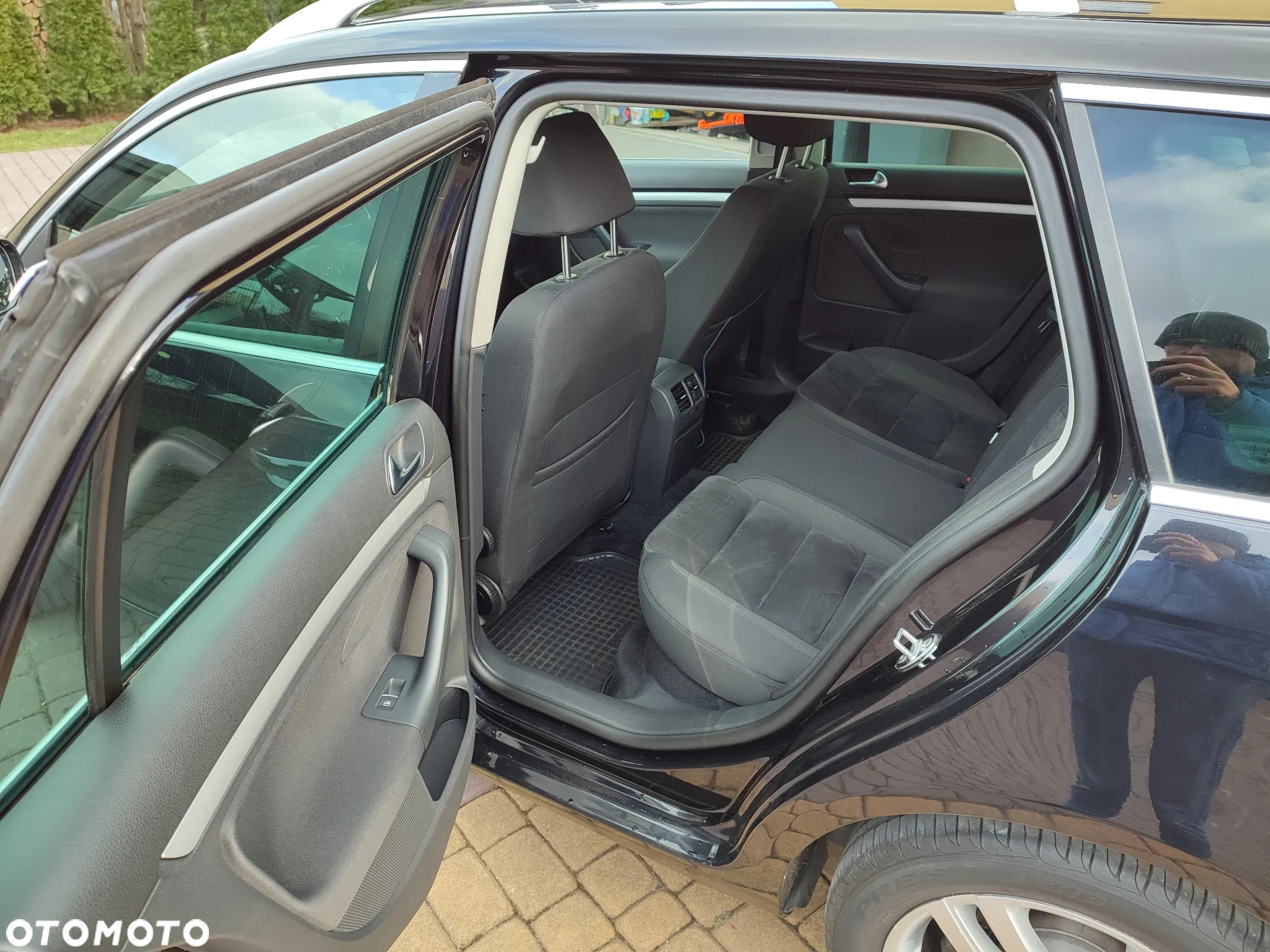 Volkswagen Golf VI 2.0 TDI Highline - 12