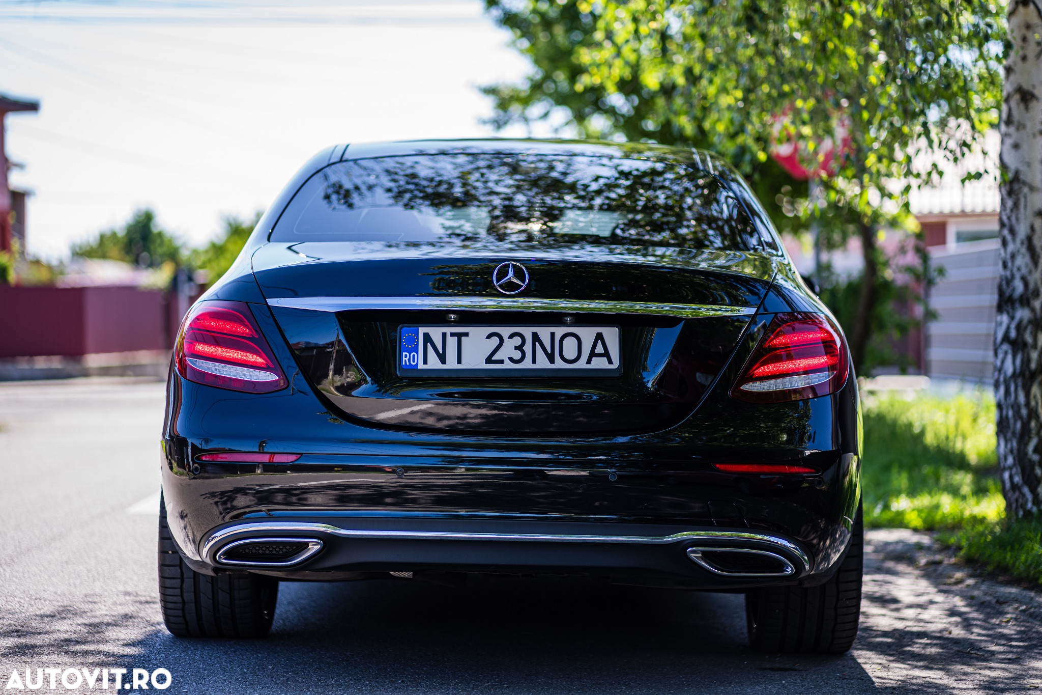 Mercedes-Benz E 220 d Aut. - 12