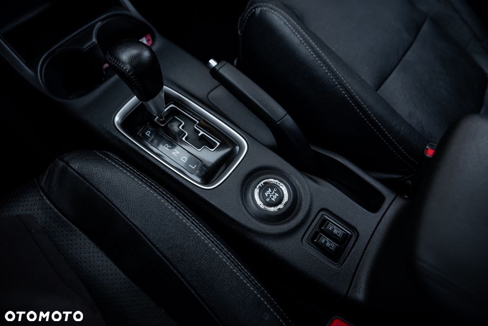 Mitsubishi Outlander 2.2 DI-D 4WD Automatik Invite - 40
