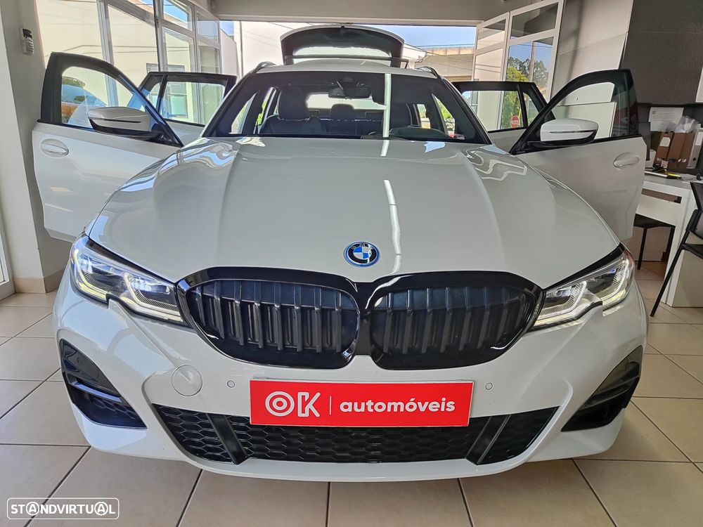 BMW 330 e Aut. M Sport - 22