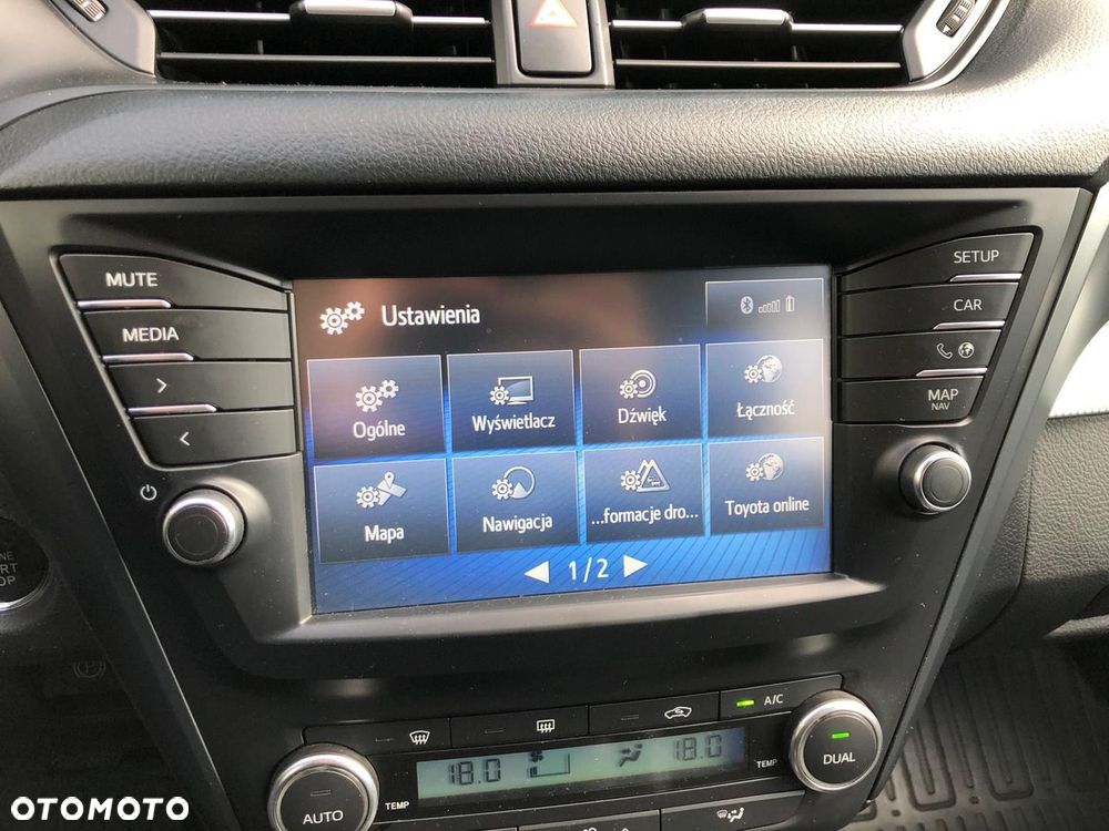 Toyota Avensis - 16