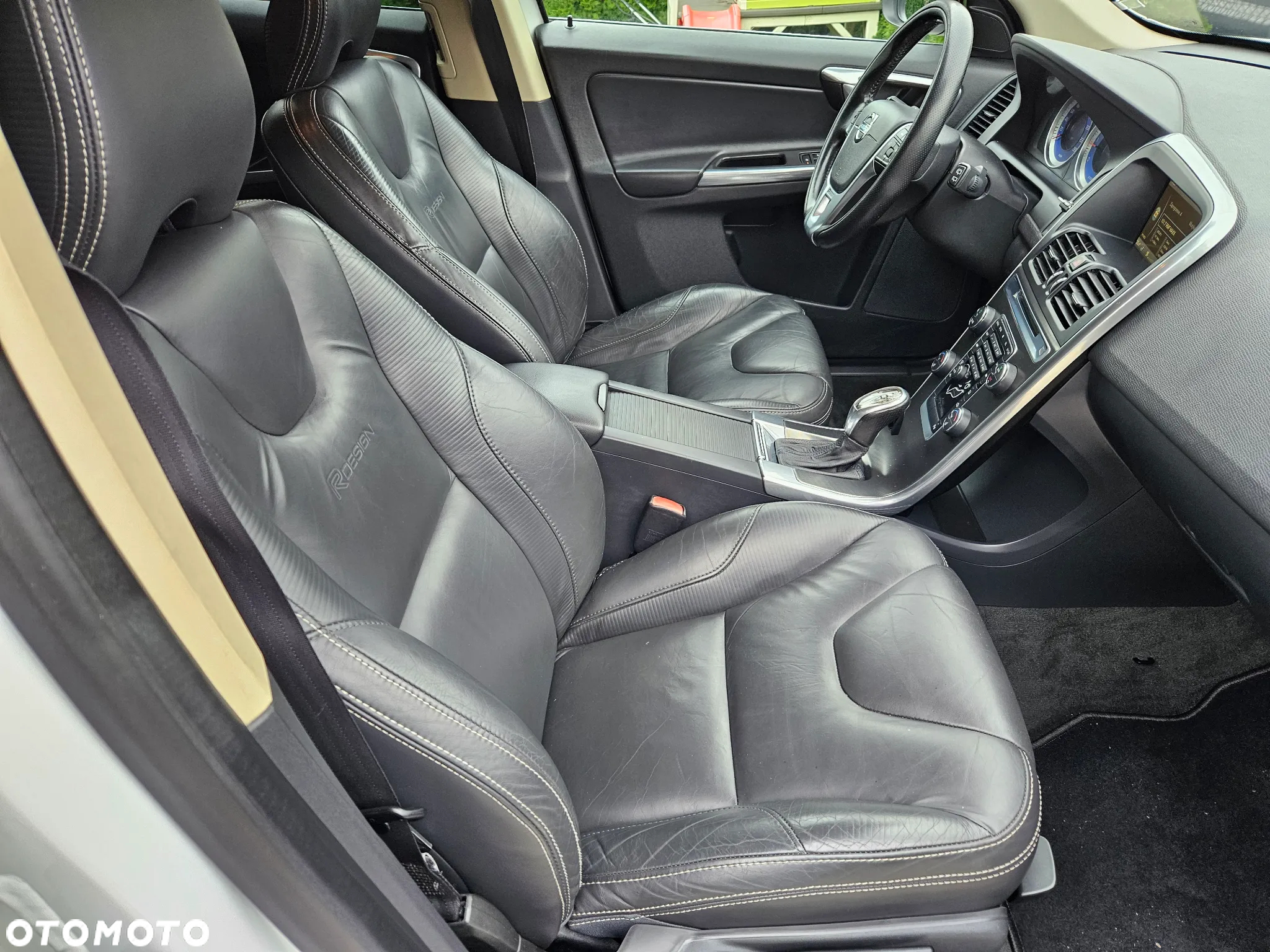 Volvo XC 60 B4 D Geartronic RDesign - 16
