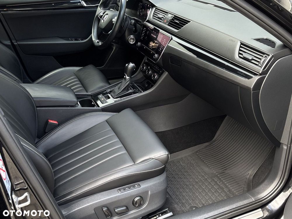 Skoda Superb 2.0 TDI SCR L&K DSG - 9