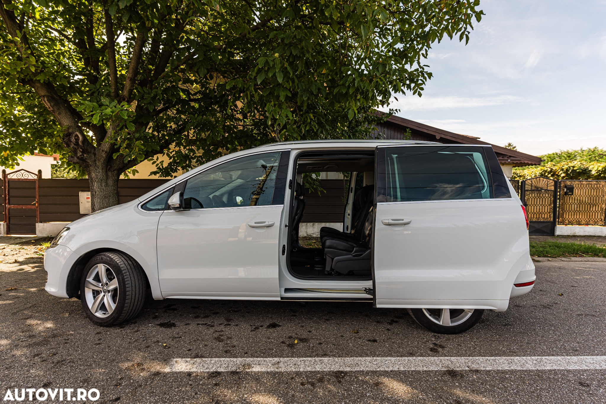 Volkswagen Sharan 2.0 TDI DSG Blue Motion Highline - 3