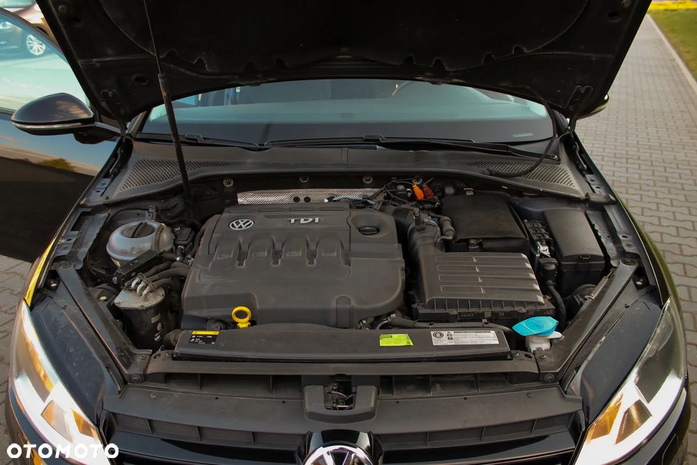 Volkswagen Golf 2.0 BlueTDI Comfortline - 38