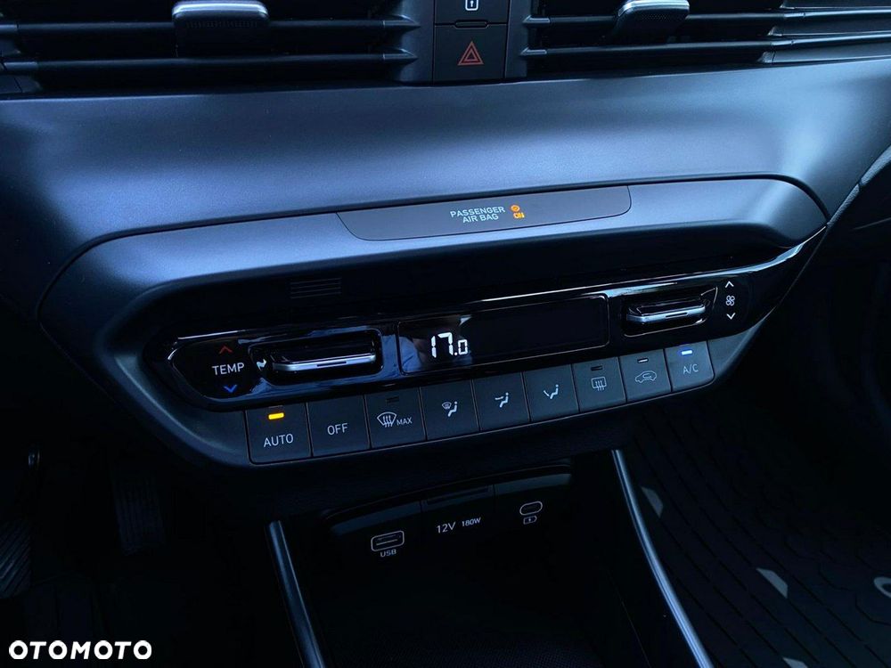 Hyundai i20 - 21